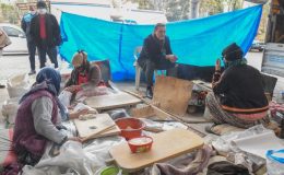 Başkan Özyiğit, semt pazarında vatandaşlarla buluştu