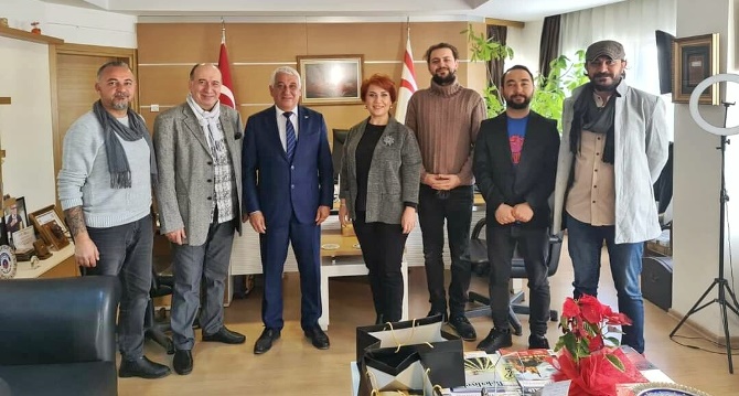 Büyükşehir Belediyesi Şehir Tiyatrosu, ‘Matruşka’yı Kıbrıslılar için sahneledi