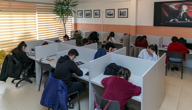 Öğrenci Çalışma Merkezi’nde çay, kahve ve internet ücretsiz