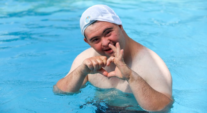 Büyükşehir, ‘Engelsiz Mersin’ Projesinde binlerce kişiye ulaştı