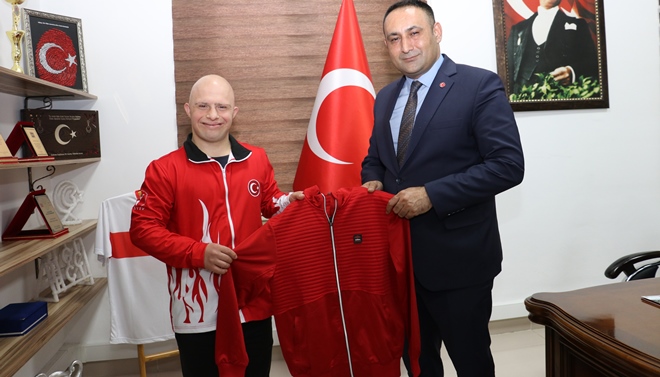 Down Sendromlu Sedat Kızmaz, Dünya Futsal Şampiyonası’nda ülkemizi temsil edecek