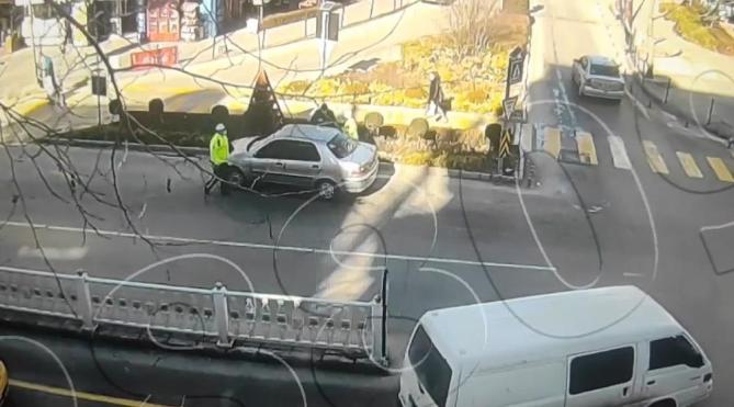 Otomobil hırsızı çaldığı araçla yakalandı