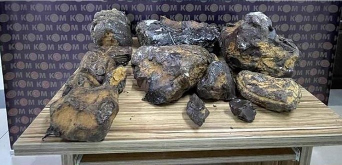 Mersin’de 10 milyon lira değerinde ‘balina kusmuğu’ ele geçirildi