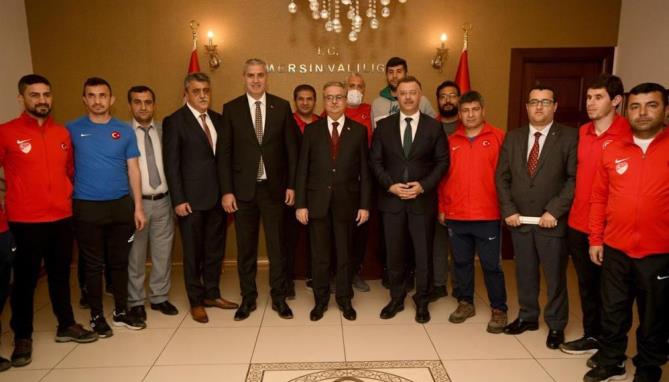 Vali Su, Türkiye Görme Engelliler B1 Futbol Milli Takımı sporcuları ile buluştu