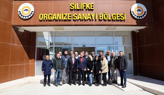 Silifkelilerle buluşan Başkan Seçer: İstiyorum ki Mersin’e bir bereket gelsin