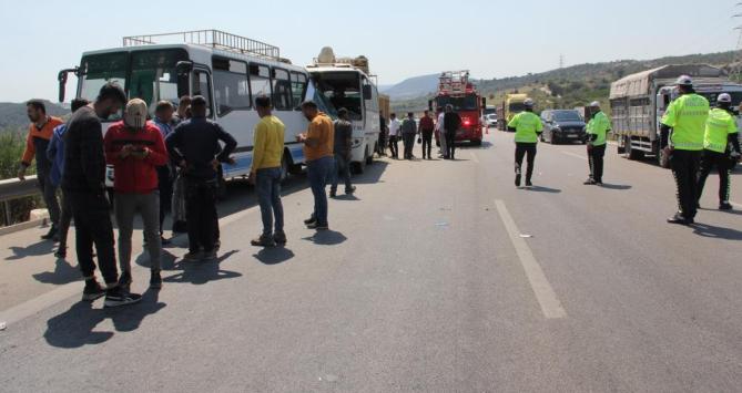 Mersin’de otobanda zincirleme kaza: 1’i ağır 7 yaralı