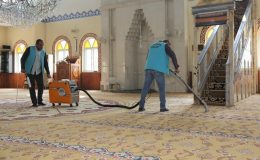 Toroslar Belediyesi, camiler temizlik yapmaya devam ediyor