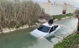 Otomobil kanala uçtu, 2 kişi yaralandı