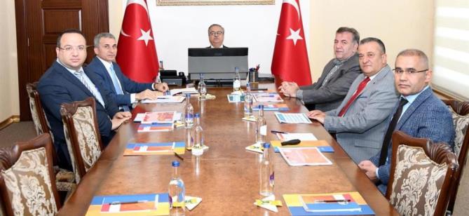 Mersin’de milli eğitim yatırımları değerlendirildi