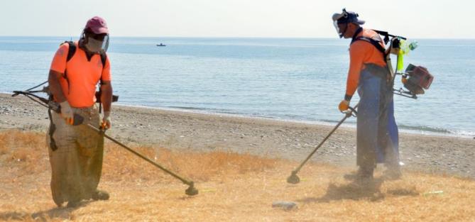 Mersin Büyükşehir Belediyesi, plajları yaza hazırlıyor