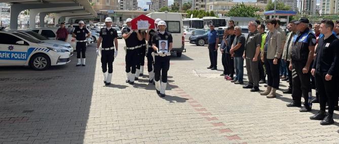 Mersin’de trafik kazasında ölen polis memuru için tören düzenlendi
