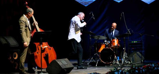 Cazın kalbi Mersin’de attı