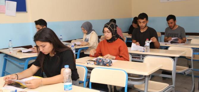 YKS öncesi 2 bin öğrenciden son prova