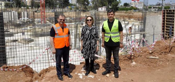 AK Parti’li Yılmaz, Müftülük Külliyesi inşaatında incelemelerde bulundu