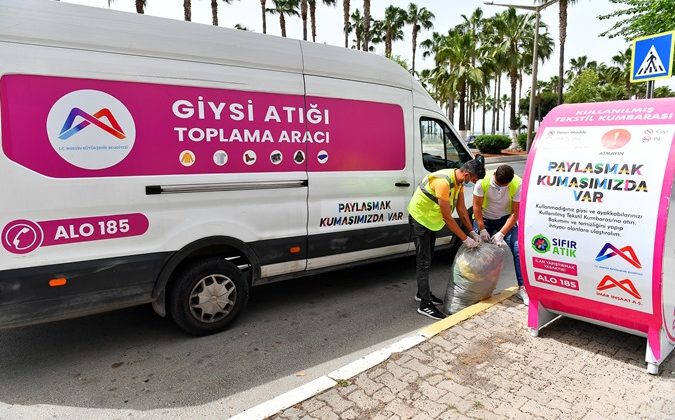 Büyükşehir Belediyesi, 300 noktaya daha “Kullanılmış tekstil kumbarası” yerleştiriyor