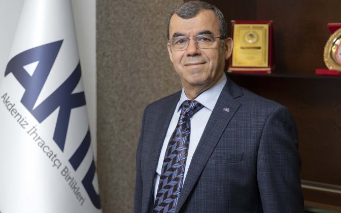 AKİB’de Nejdat Sin hizmet bayrağını devrediyor