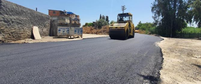 Mersin’de asfaltlama çalışmaları sürüyor
