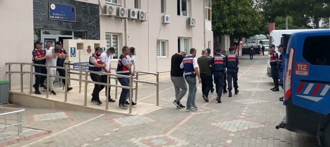 Mersin’de yasa dışı bahis operasyonu: 13 gözaltı
