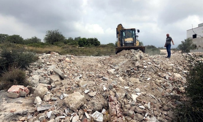 Akdeniz Belediyesi, ilçenin dört bir yanına hizmet atağında