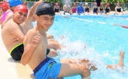 Toroslar’da yüzme kurslarının ilk dönemi başladı