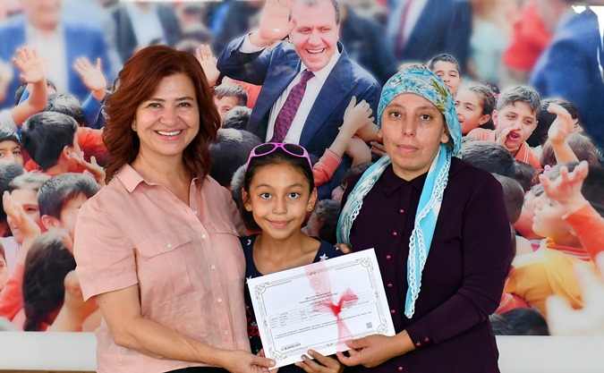 Meral Seçer’den kursiyer kadınlara destek: Anne güçlü olursa, çocuklar daha da güçlü olur