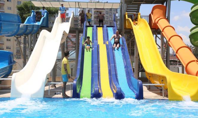 Yaz sıcakları Mezitli’de keyfe dönüşüyor