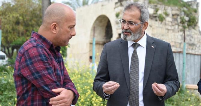 Tarsus kent meydanına kavuşuyor