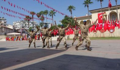 Jandarma komandolarının hareketleri büyük beğeni topladı