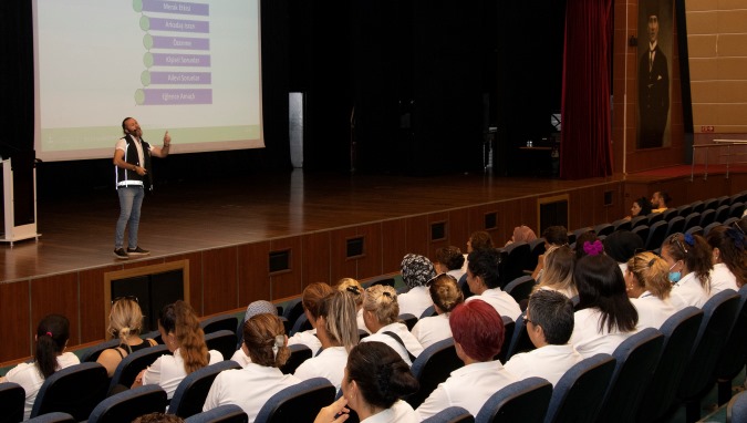 Belediye personeline ‘en iyi narkotik polisi anne’ eğitimi
