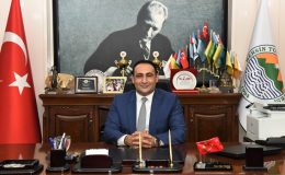 Toroslar Belediye Başkanı Yılmaz, 30 Ağustos Zafer Bayramı’nı kutladı