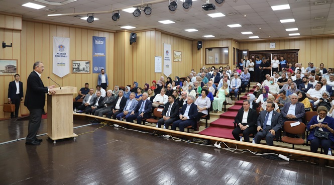 AK Parti Genel Başkan Yardımcısı Özhaseki Akdeniz Belediyesi ziyaret etti