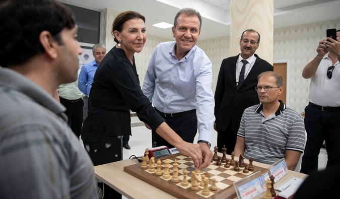 Mersin’de Uluslararası Satranç Turnuvalarının en önemlisi başladı