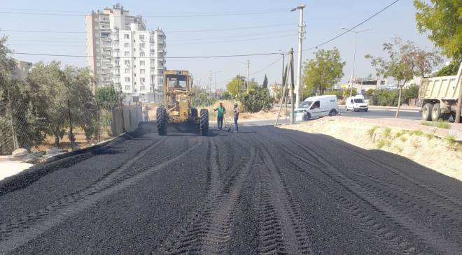 Toroslar’da asfalt çalışmaları sürüyor