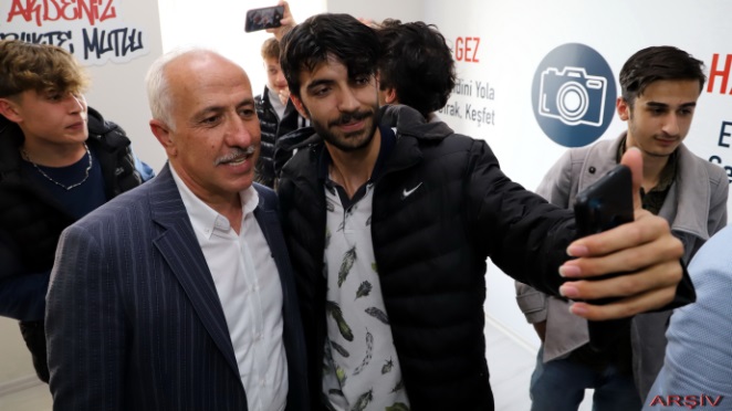 Akdeniz’de üniversite öğrencilerine öğrenim desteği için başvurular başladı