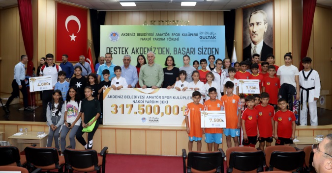 Akdeniz Belediyesinden amatör kulüplere 317 bin 500 TL destek