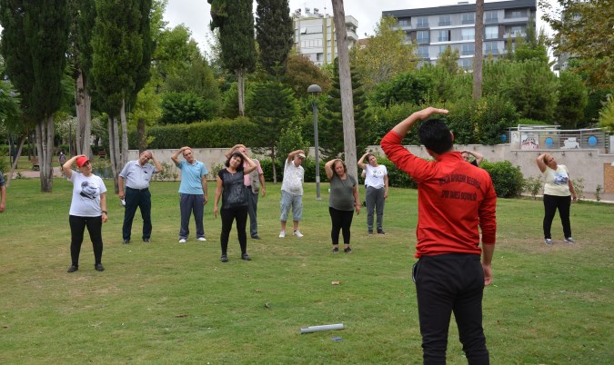 İleri yaş almış yurttaşları dinç tutan program