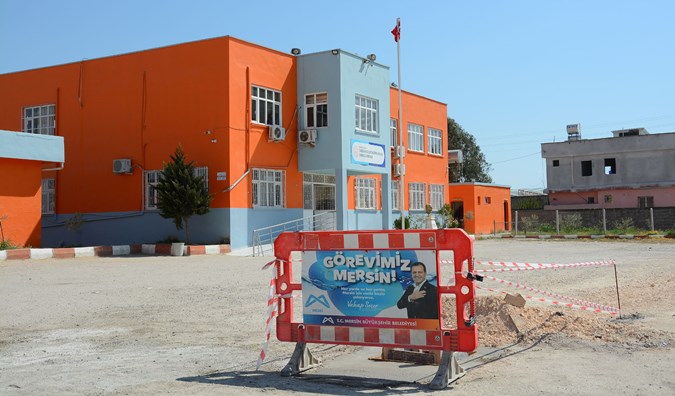 Büyükşehir Belediyesinden Mersin’de ki Okullara tadilat desteği