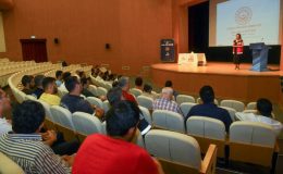 Yenişehir Belediyesinden erkek personele kadına şiddetle mücadele eğitimi