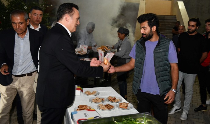 Yenişehir Belediyesinin yurt ve misafirhanesinde yemekler 20 TL’ye düştü