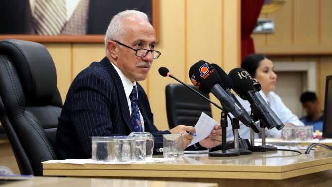 Akdeniz Belediyesinden üniversite öğrencilerine burs desteği