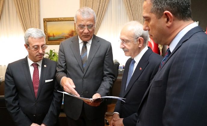 Başkan Tarhan, Kılıçdaroğlu’nu açılışlara davet etti