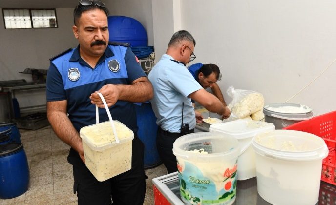 Yenişehir Belediyesi kaçak ve sağlıksız peynir imalathanesini mühürledi