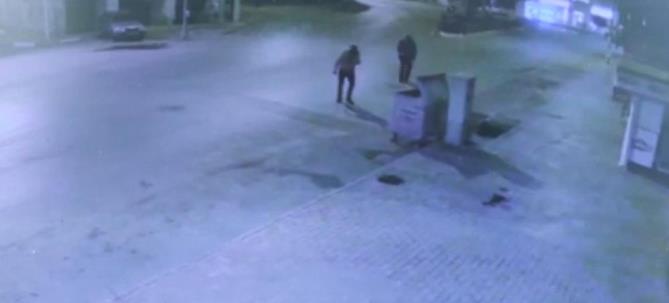 Yolunu kestiği adama kurşun yağdırdı: Cinayet anı kamerada