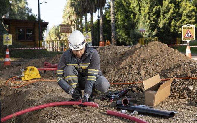 Toroslar EDAŞ Mersin’i bakım ve yatırımlarıyla aydınlattı