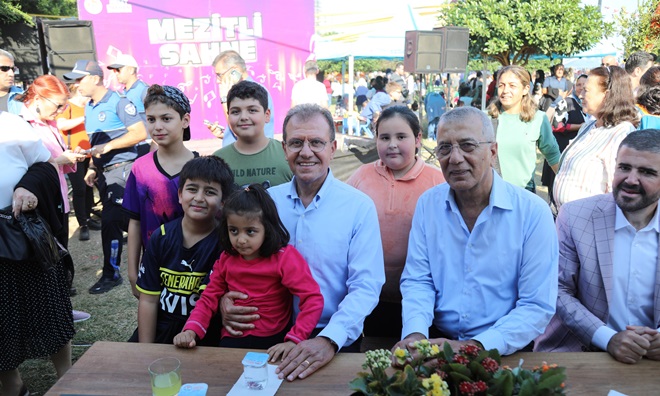 Narenciye Festivalinde Mezitli standına yoğun ilgi