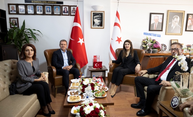 Seçer: Kıbrıs’ı bir parçamız olarak görüyoruz