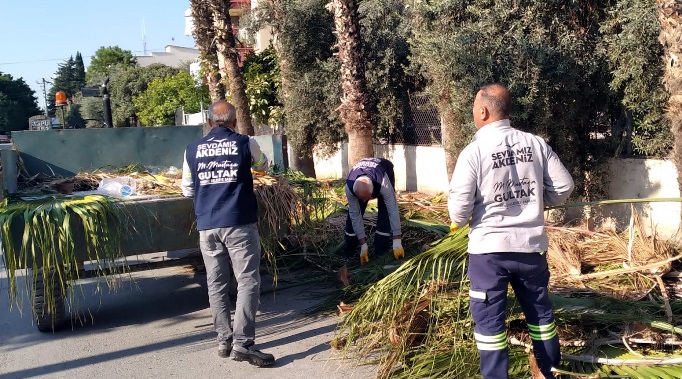 Akdeniz’in park ve yeşil alanları elden geçiyor
