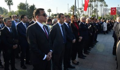 Yenişehir’de Ata’ya saygı duruşu