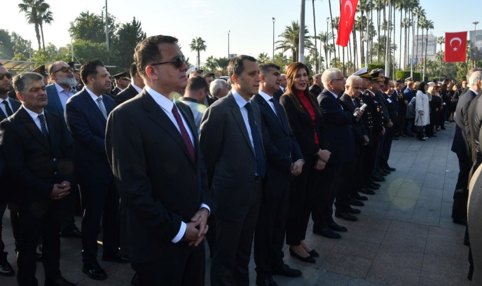 Yenişehir’de Ata’ya saygı duruşu