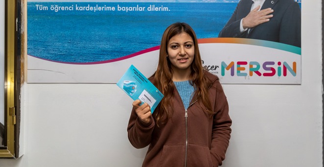 Mersinde öğrenim desteklerinin ilk kısmı öğrencilerin hesabında